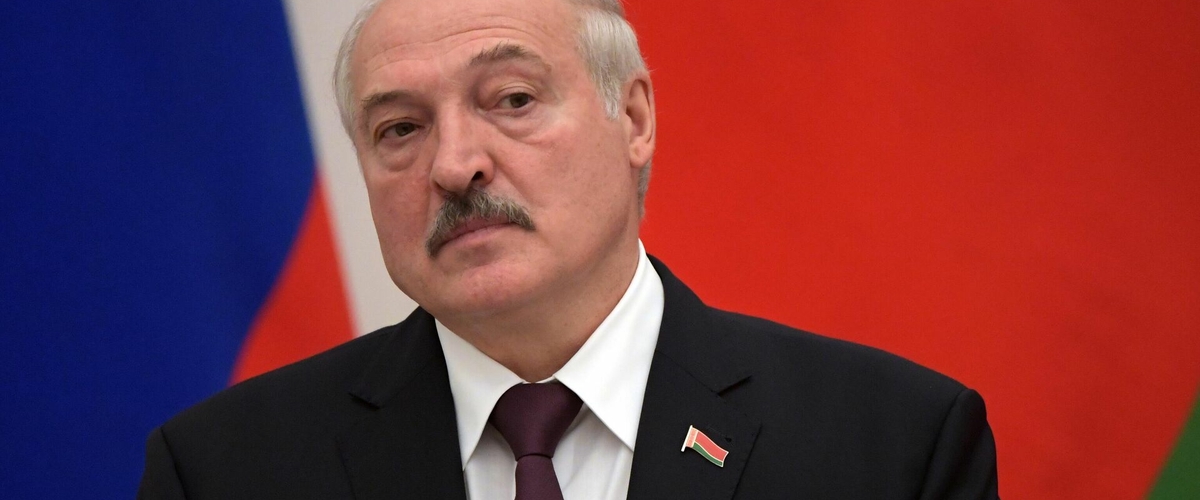 «Мы не предатели» — Лукашенко написал письмо генсеку Гутерришу. Попросил не поставлять Украине оружие и предсказал развал ООН