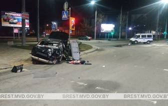 В Бресте пьяный водитель на BMW влетел в разделительное ограждение – один человек погиб, еще один в больнице