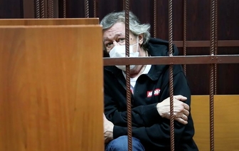 Михаила Ефремова признали виновным в смертельном ДТП. Актер отправится в колонию
