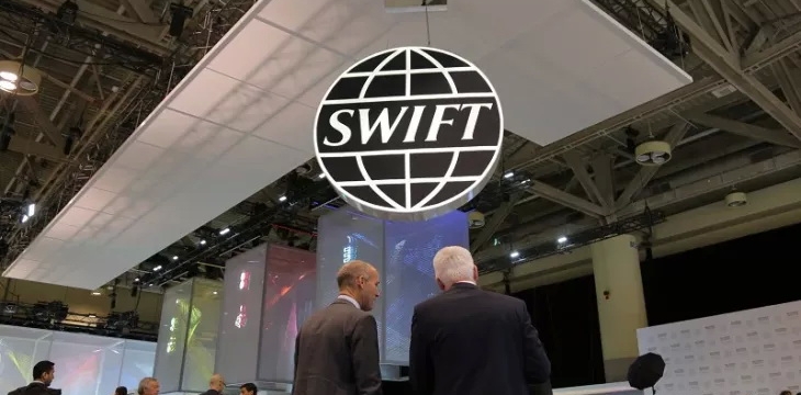 Стало известно, какой белорусский банк отключат от SWIFT