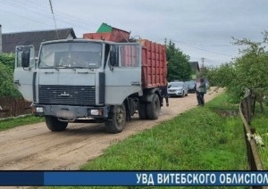 Мусоровоз насмерть сбил женщину в Витебской области