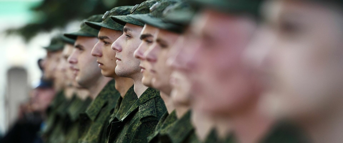 Опубликован список экс-силовиков, которых Лукашенко лишил званий