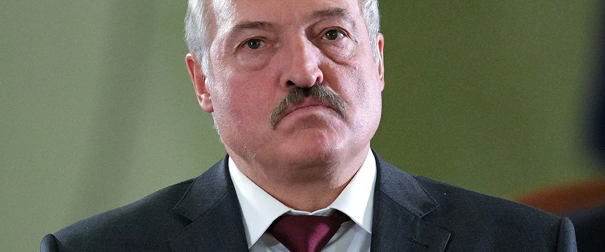 Стало известно, сколько бы Лукашенко получал, если бы вышел на пенсию 