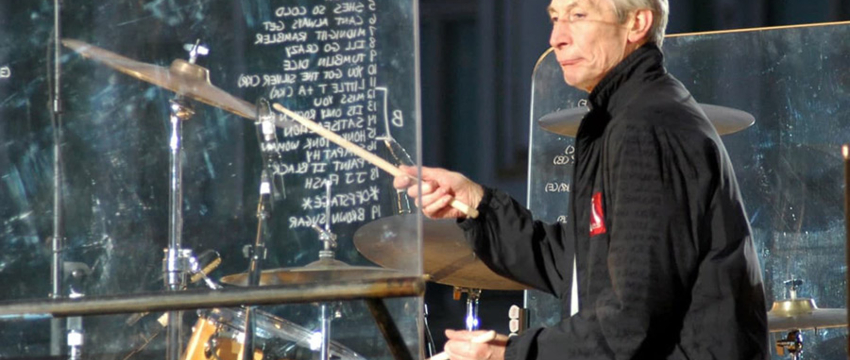 Умер легендарный ударник Rolling Stones Чарли Уоттс