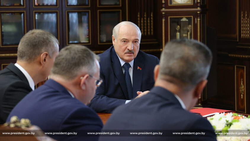 Лукашенко рассказал, что «второе правительство» Беларуси находится в Москве. Вот, как объяснил