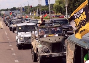 Парадом внедорожников и ретромобилей от Брестской крепости стартовал «БрестДжипФест 2023». Фоторепортаж