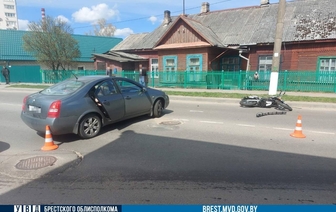 Мотоцикл и легковушка столкнулись в Барановичах