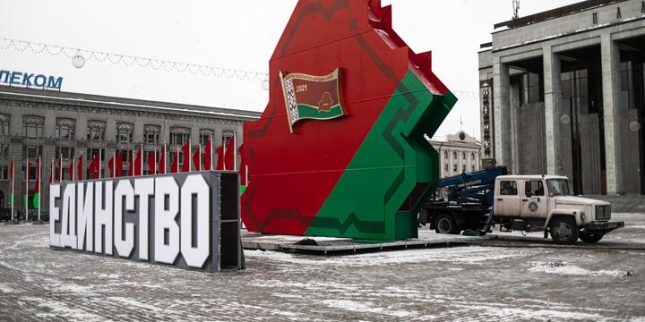 Источник финансирования — бюджетные средства. Стали известны подробности концерта для участников ВНС