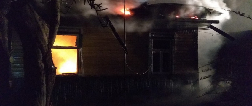 Деревянный дом сгорел в Барановичском районе