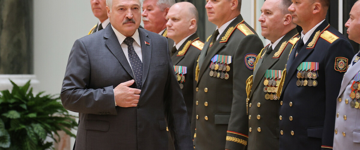 Лукашенко обвинил союзников по ОДКБ и СНГ в «выжидательной позиции» на фоне угрозы «большой войны» 