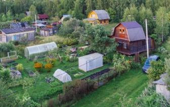 Белорусы распродают дачи