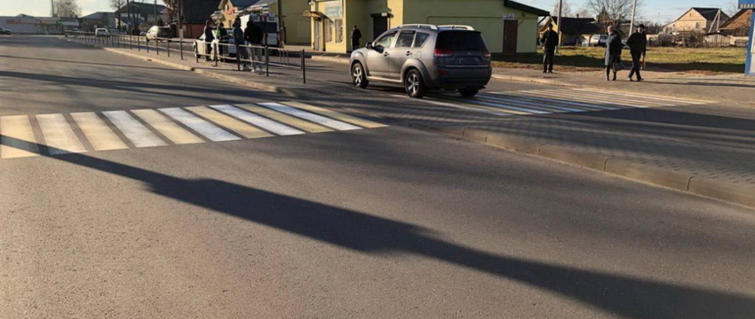 В Барановичах на пешеходном переходе внедорожник сбил мужчину 