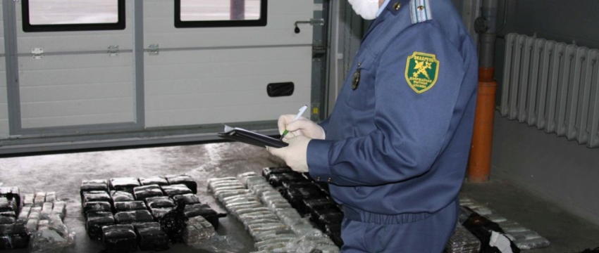 На белорусской границе задержали контейнер с наркотиками на сумму более 13 миллионов долларов