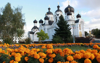 Православные верующие отмечают явление Казанской иконы Божией Матери. Что нельзя делать и кому помогает святыня