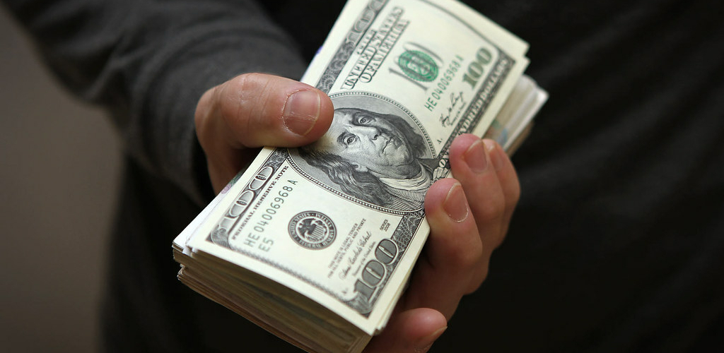 Россия согласилась дать властям Беларуси в долг 1,5 млрд долларов — Снопков