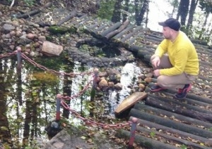 Жители Огородников Каменецкого района несколько лет пытаются вернуть к жизни целебный родник