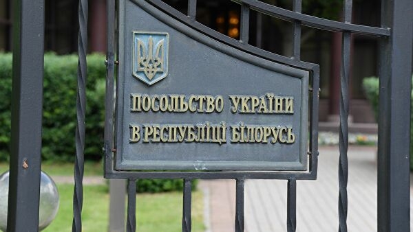 МИД Беларуси решил выслать почти всех украинских дипломатов