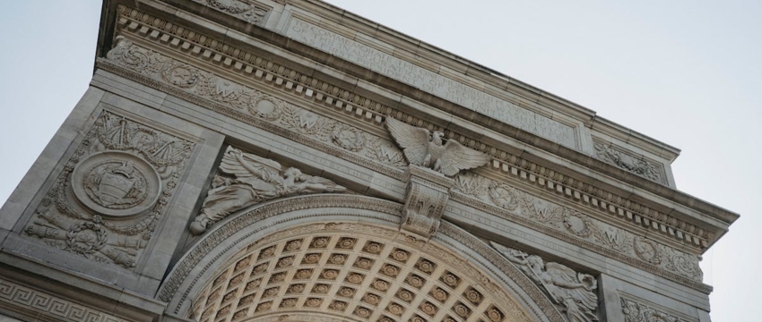 В Киеве прошла акция за восстановление разрушенного мемориала белорусским воинам