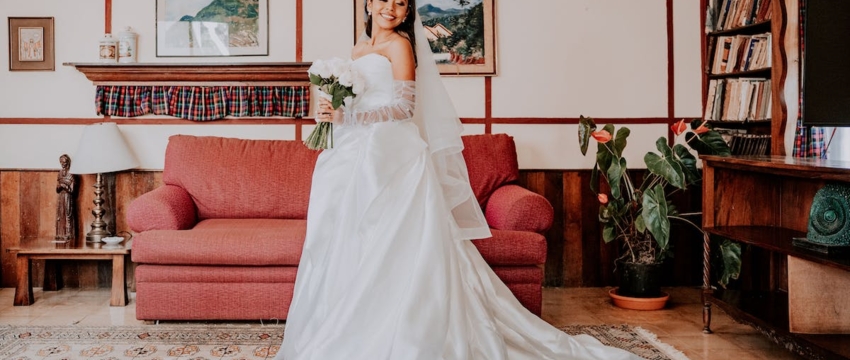 Как выглядят и сколько стоят самые дорогие свадебные платья, продающиеся в Беларуси