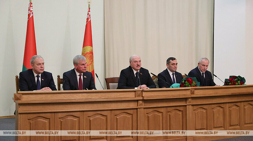 Лукашенко: Новых президентских выборов «под эгидой ОБСЕ» не будет
