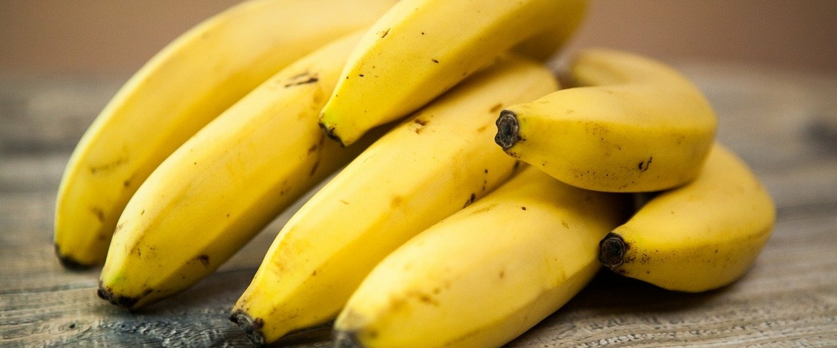 Никогда не ешьте такие бананы! Они могут быть очень вредными. А банан какого цвета лучше?