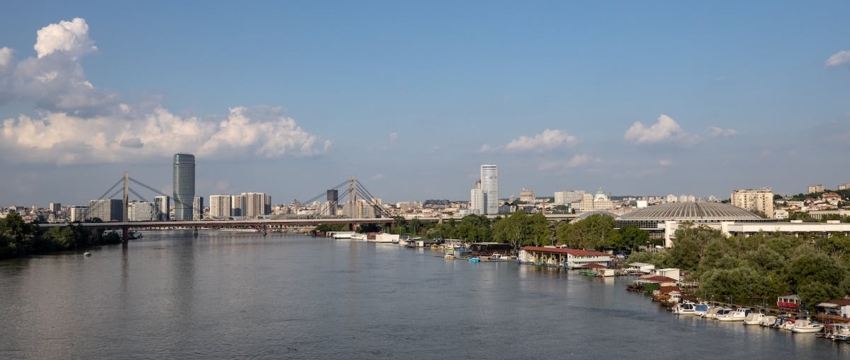 Поврежден Крымский мост. Движение остановлено