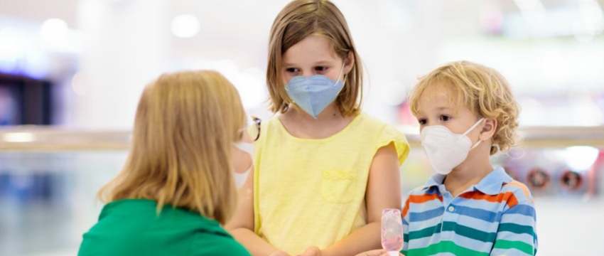 Ученые исследуют, почему дети меньше болеют коронавирусом