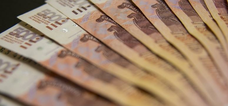 В России ограничили снятие валюты со счетов