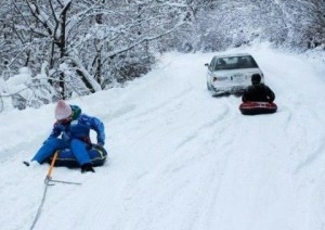 ГАИ: запрещено цеплять тюбинги к транспортным средствам