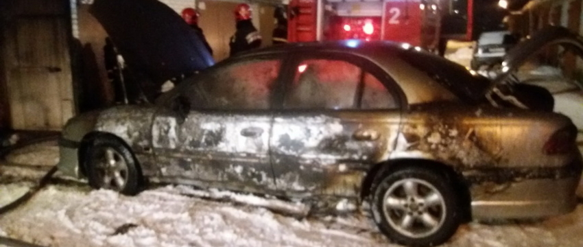 В Барановичах горел гараж — поврежден автомобиль