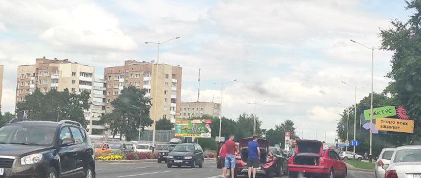 Три автомобиля столкнулись в Барановичах