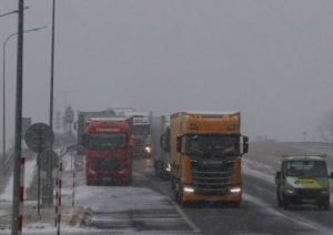 Более двух тысяч фур скопилось на границе Беларуси с Евросоюзом