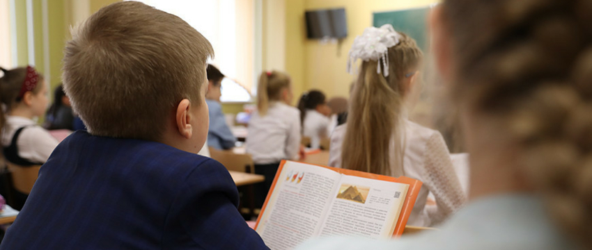 В Минобразовании рассказали, почему белорусским школьникам нельзя будет учится на «удаленке». А кому можно?