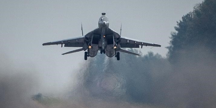 Военные будут отрабатывать 5 августа посадку самолетов на трассу М1 под Ивацевичами. Маршруты объезда