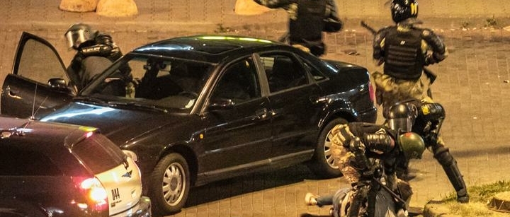 «Пару выстрелов в башку и все протрезвеют». МВД опубликовало записи звонков минчан, которые призывают убивать протестующих