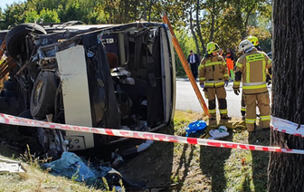 Пострадавший в ДТП с автобусом в Польше: при падении вырвало сиденья и завалило людей