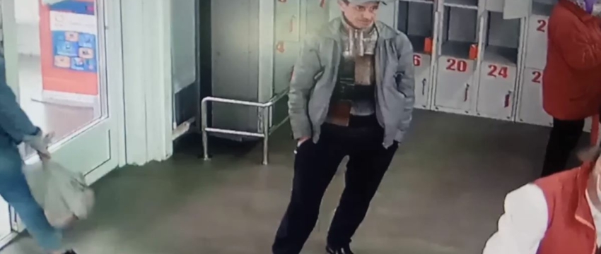 Барановичская милиция разыскивает мужчину, которого подозревают в краже кошелька. Видео