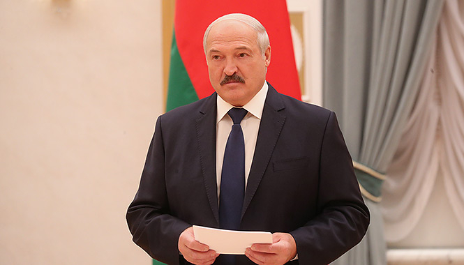 «Для защиты национальных интересов». Лукашенко подписал указ об ответных санкциях