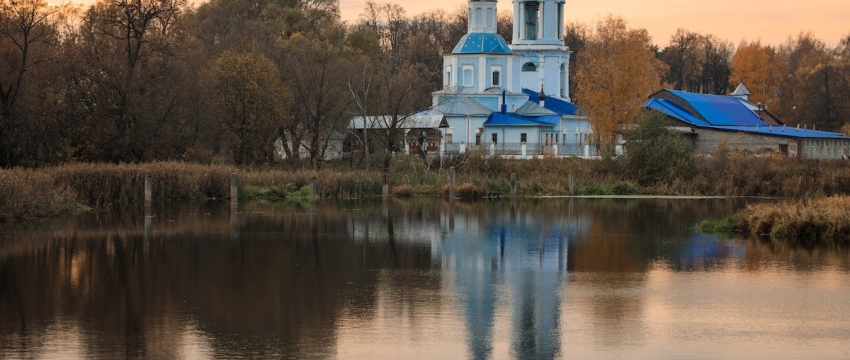 Успение Пресвятой Богородицы празднуют православные верующие