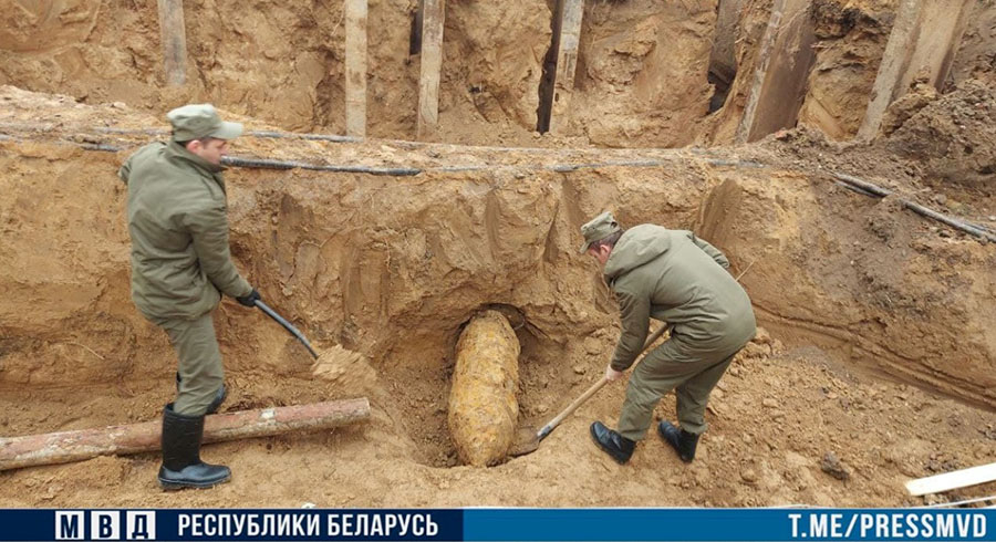 Авиабомба весом в четверть тонны обнаружена на детской площадке в Минске