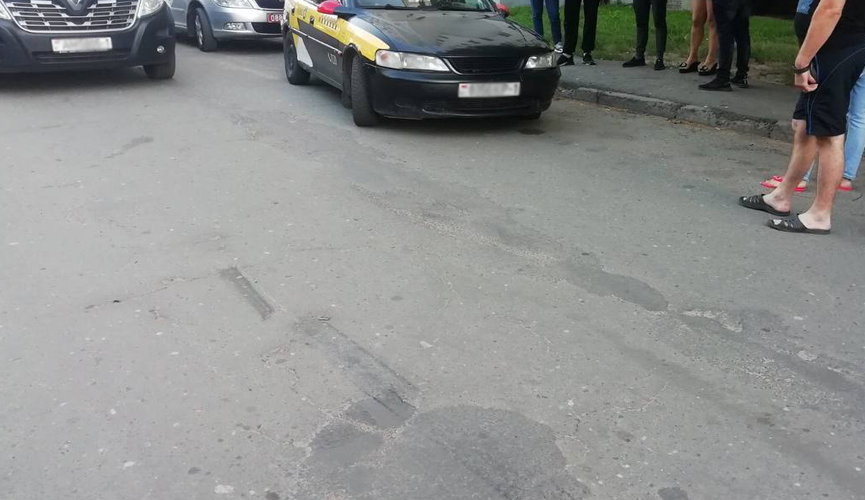 Таксист сбил 9-летнюю девочку в Барановичах