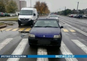 В Бресте 76-летний водитель Renault совершил наезд на пешехода