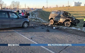 Страшная авария в Минской области - Ford выехал на встречку и врезался в УАЗ: погиб один человек