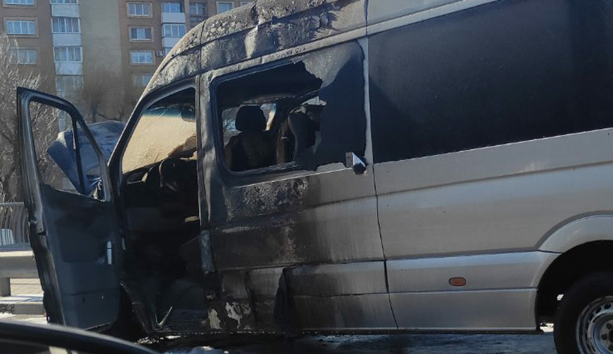 Маршрутка с пассажирами загорелась во время движения в Барановичах
