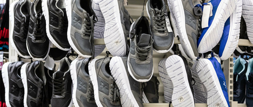 Nike, Lamoda, Спортмастер… Известные бренды прекратили поставки обуви в Беларусь
