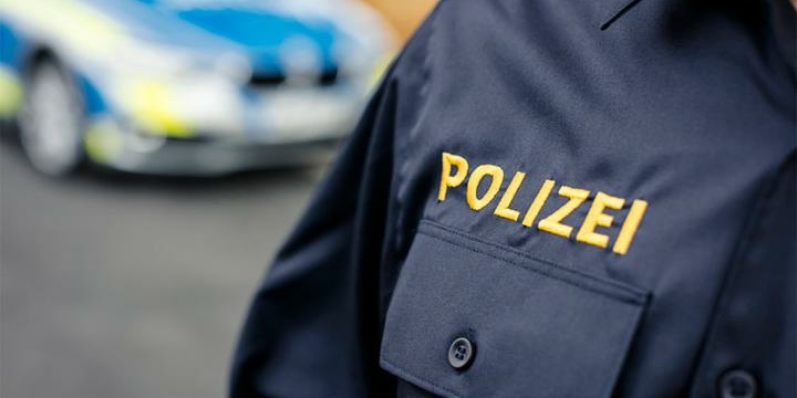 В Германии полиция задержала пьяного белорусского дальнобойщика с 3,36 промилле, который на фуре перевозил опасный груз 