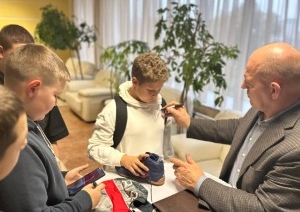 Знаменитый борец Александр Карелин посещает Брест