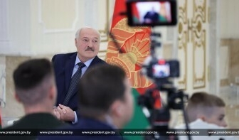 Лукашенко рассказал о новом этапе развития автомобилестроения Беларуси