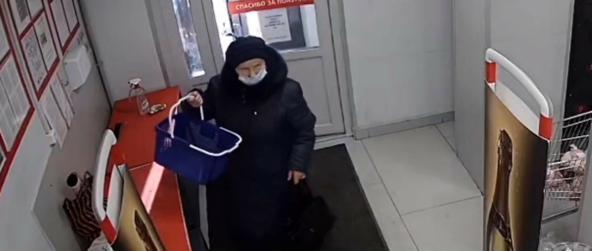 Барановичская милиция разыскивает женщину, которую подозревают в хищении кошелька в магазине