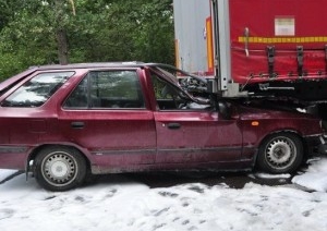 В Польше Skoda врезалась в грузовик с белорусом за рулем